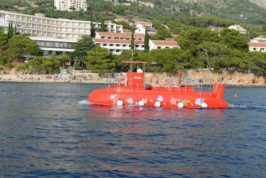 Apartments Waterfront Ivan 포드고라 객실 사진