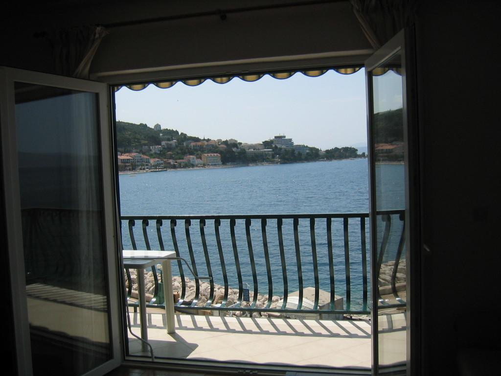 Apartments Waterfront Ivan 포드고라 객실 사진